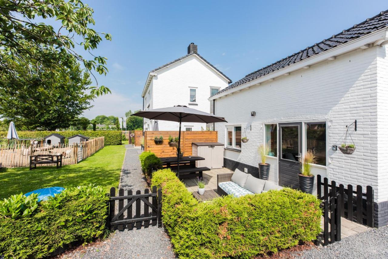 Holiday Home Oostkapelle Exterior photo
