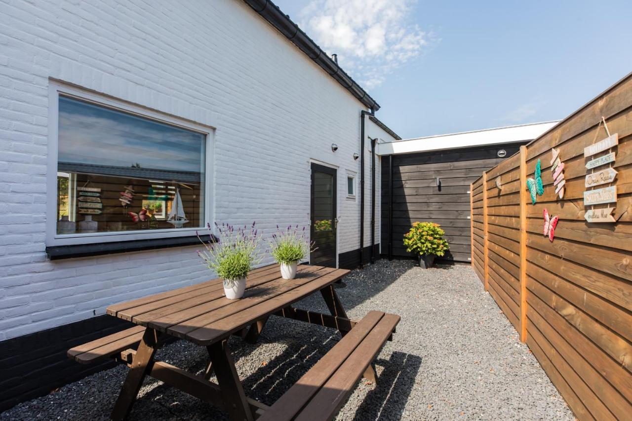 Holiday Home Oostkapelle Exterior photo